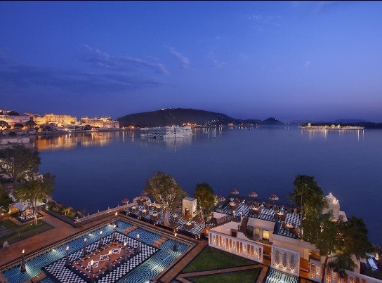 فندق (Leela Palace Udaipur البحيرة الهندي)